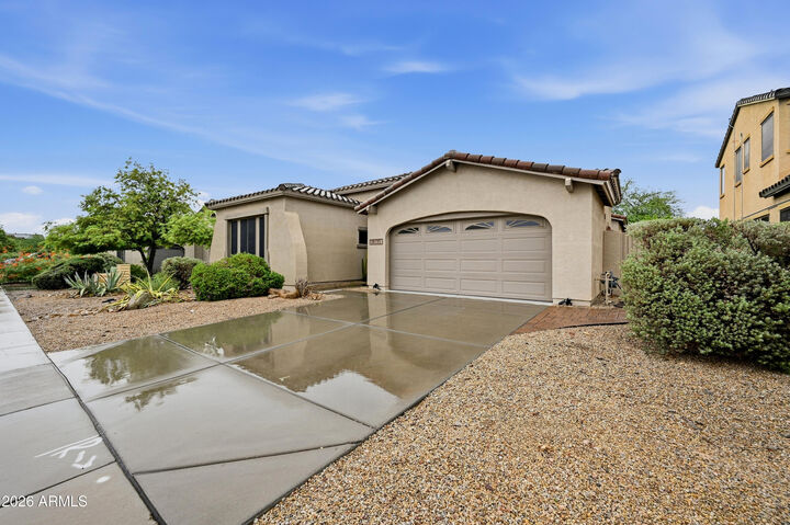 Property Photo:  18110 W Paseo Way  AZ 85338 