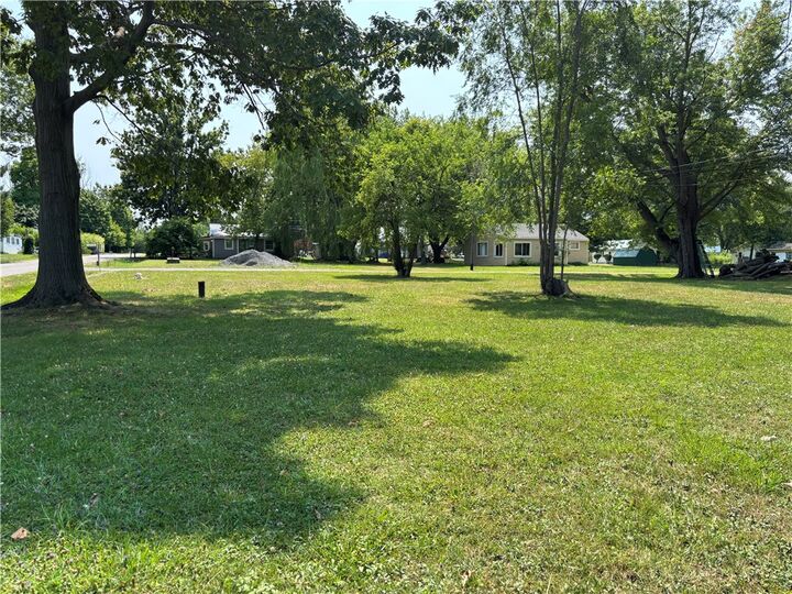 Property Photo: 916 Sunset Beach Road NY 14571