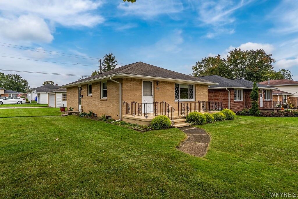 Property Photo: 753 East And West Road NY 14224