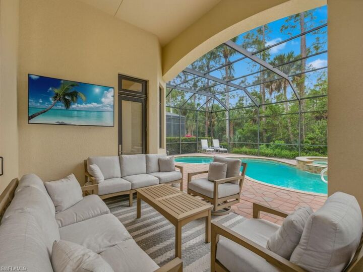 Property Photo: 18091 Lagos Way FL 34110