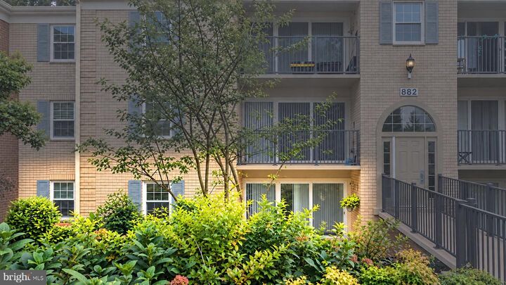 Property Photo:  882 College Parkway 101  MD 20850 