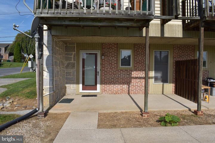 Property Photo:  1121 Stanley Avenue 1  PA 17201 