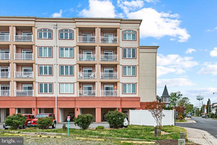 Property Photo:  103 N Irving Avenue 406  VA 22443 