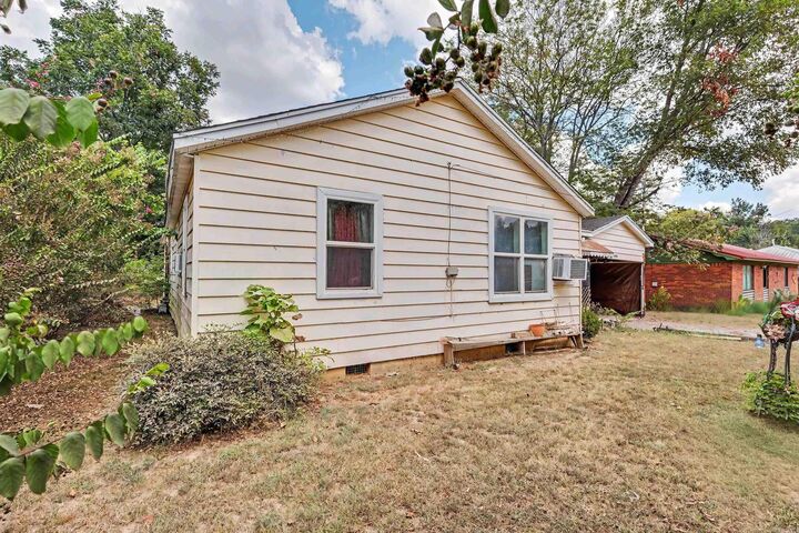 Property Photo:  1020 College St  AR 72366 