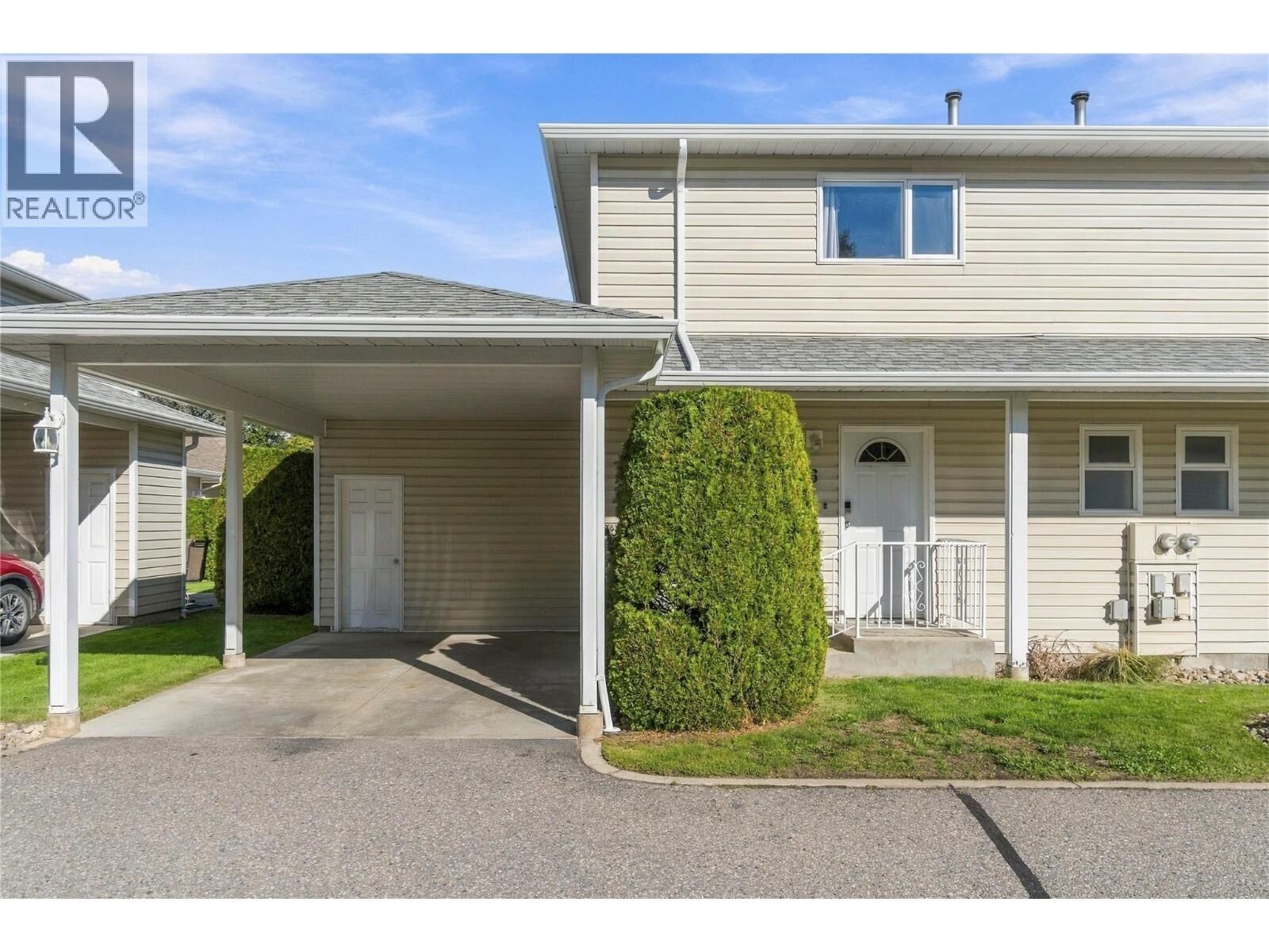 Property Photo:  600 10 Street Southwest 6  BC V1E 1J7 