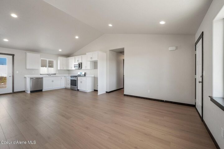 Property Photo:  11720 N Simmons Ln  ID 83858 