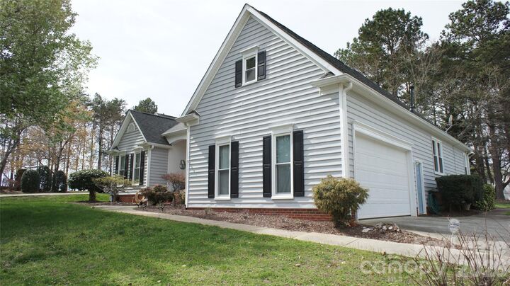 Property Photo:  10442 Chelsea Bay Drive  NC 28278 