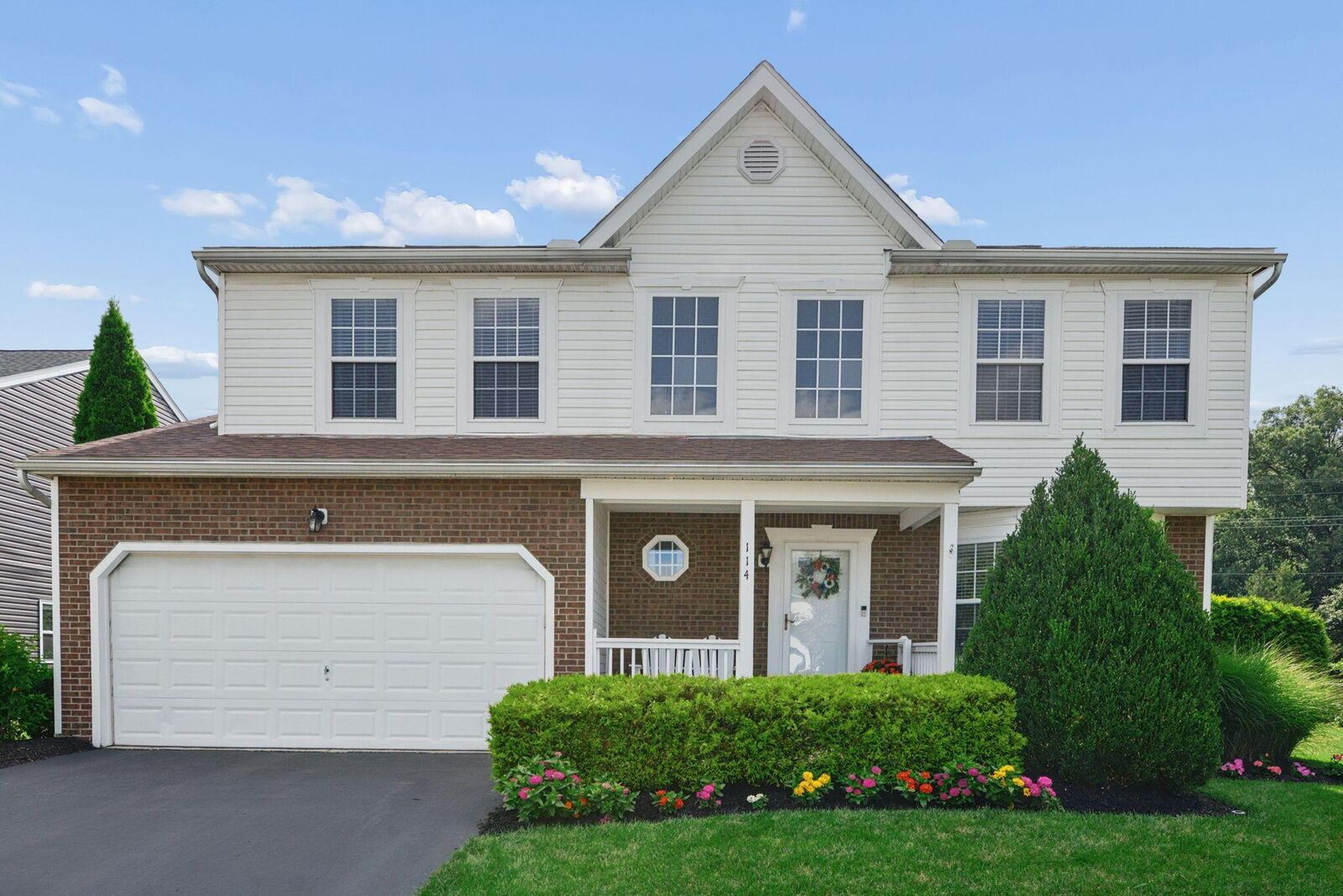 Property Photo:  114 Tabilore Loop  OH 43015 