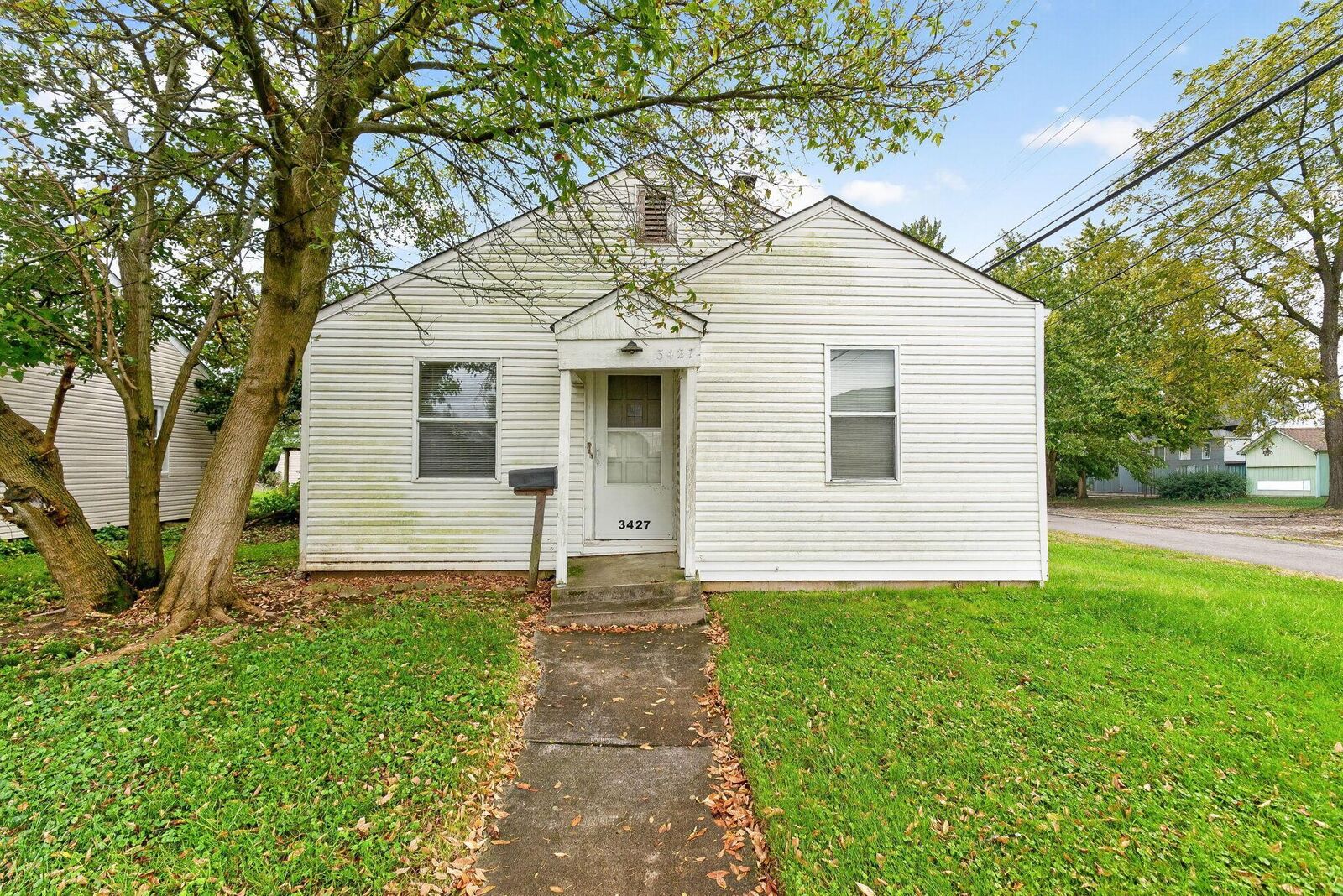 Property Photo: 3427 Kingston Avenue OH 43123