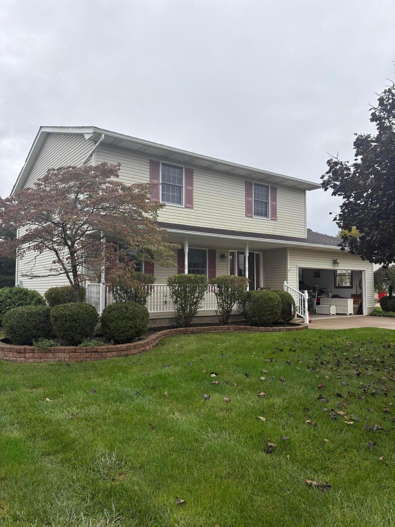 Property Photo:  269 Thames Court  OH 43140 