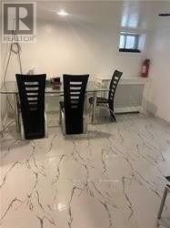 Property Photo:  125 Maitland Street St  ON M4Y 1E5 