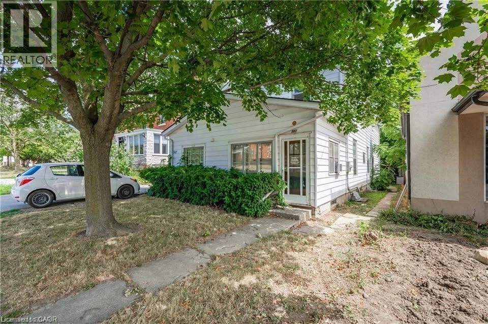 Property Photo:  567 Woolwich Street  ON N1H 3Y4 