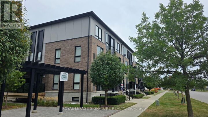 Property Photo: 1208 Main St East Street 203 ON L9T 9K7
