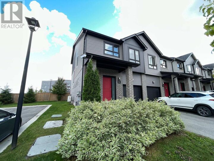 Property Photo:  819 Kleinburg Drive 62  ON N5X 3Z1 