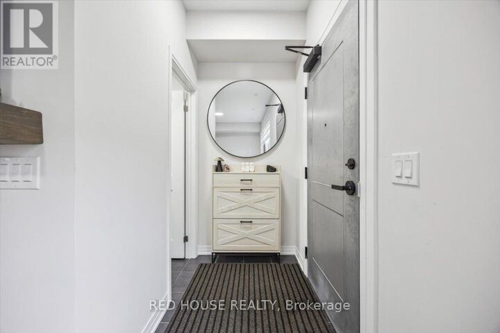 Property Photo:  40 Baynes Way 7  ON L3Z 4M4 