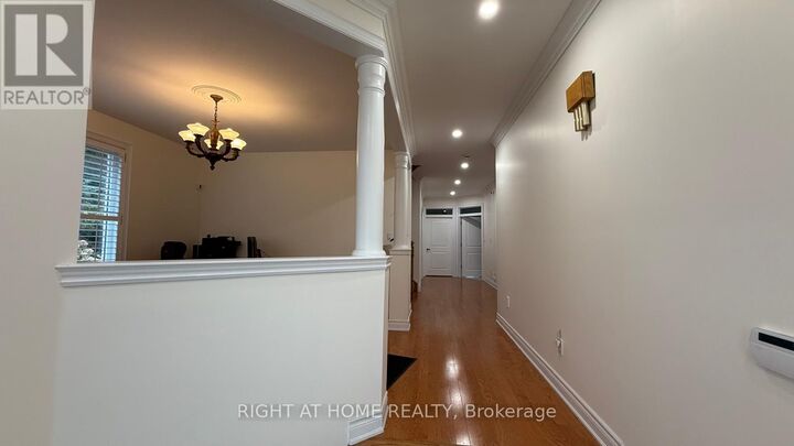 Property Photo:  96 Bradgate Drive  ON L3T 7M3 