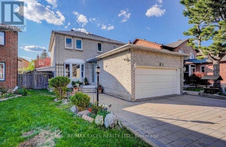 Property Photo: 70 Weldrick Road East Upper ON L4C 8T8