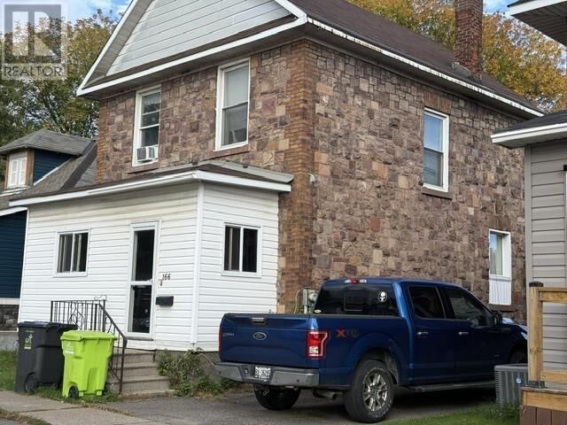 Property Photo:  166 Hudson St  ON P6A 1T4 