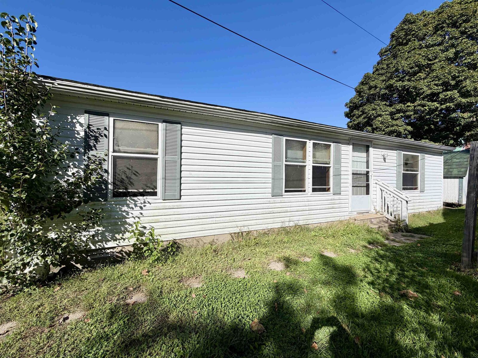 Property Photo:  310 Fountain St  IN 47331-3331 