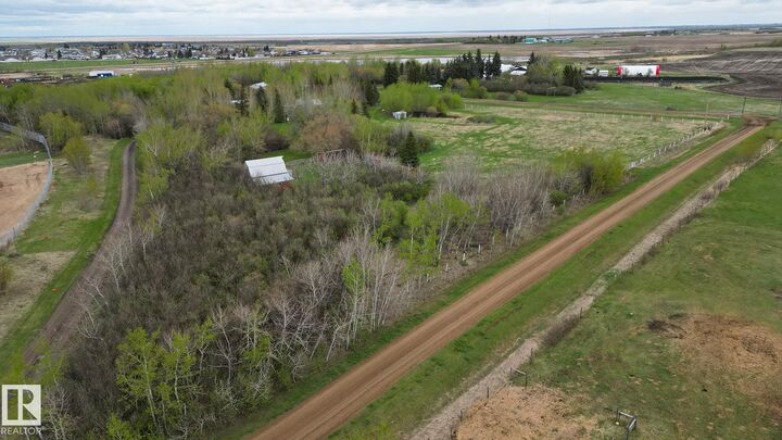 Property Photo:  4736 47 Street  AB T0B 4J0 