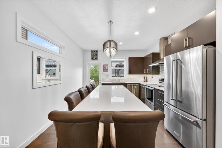 Property Photo:  23 Red Fox Way  AB T8N 7T6 
