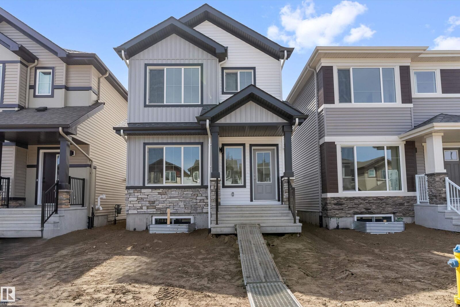 Property Photo:  20635 43 Avenue NW  AB T6M 3E3 
