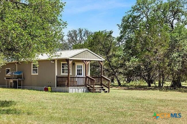 Property Photo: 119 County Road 107 TX 76550