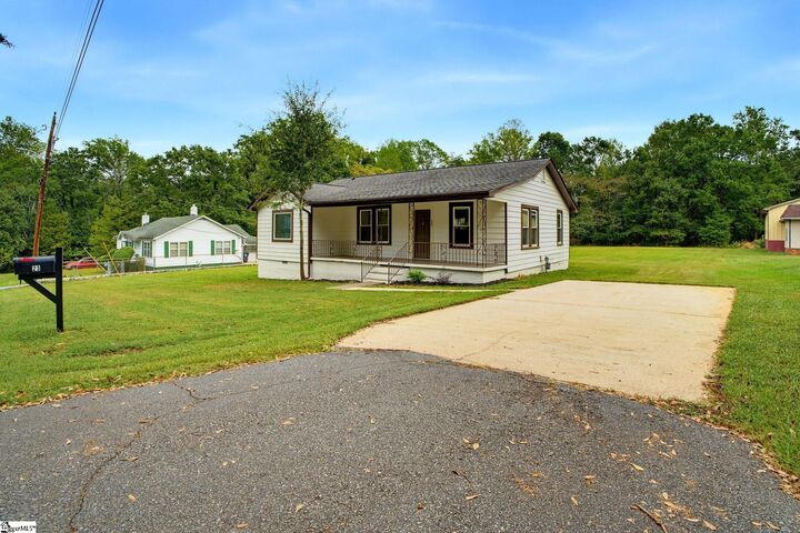 Property Photo:  23 Spring Street  SC 29669 