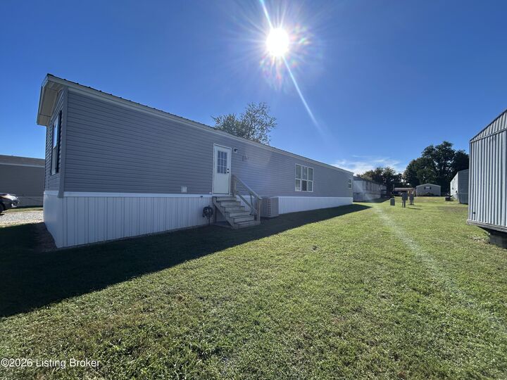 Property Photo:  519 High Ridge Dr  KY 40004 