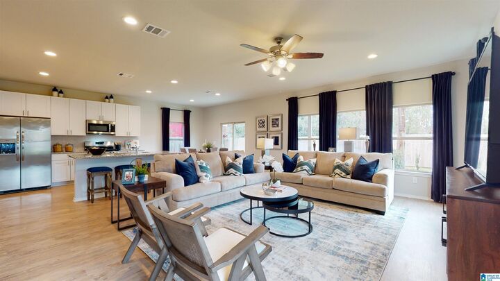 Property Photo:  71 W Sunshine Lane  AL 35096 