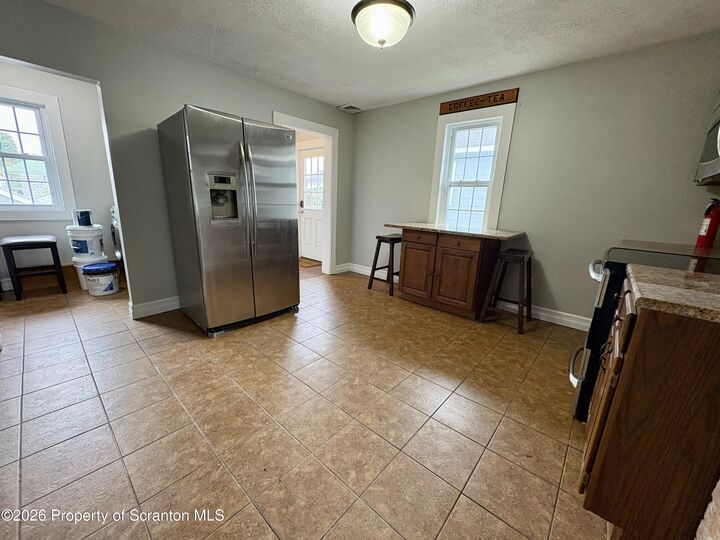 Property Photo:  622 E Scott Street 2  PA 18447 