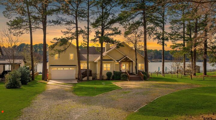 Property Photo: 518 Whispering Pine Trail TX 75457
