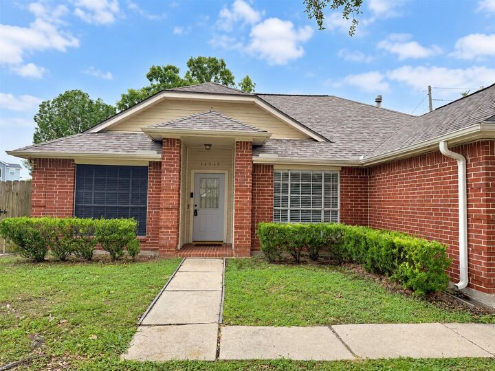 Property Photo:  11315 Travelers Way Circle  TX 77065 