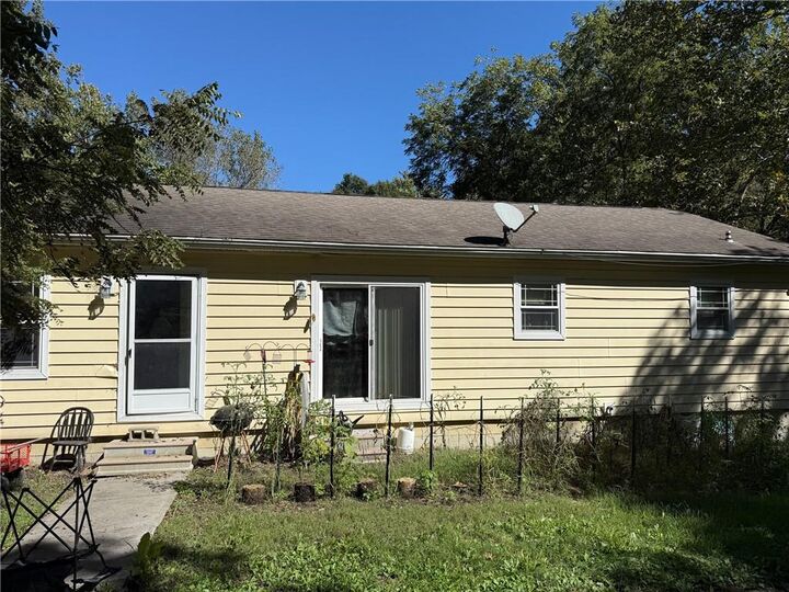 Property Photo: 8888 SE Hwy 69 Highway MO 64429