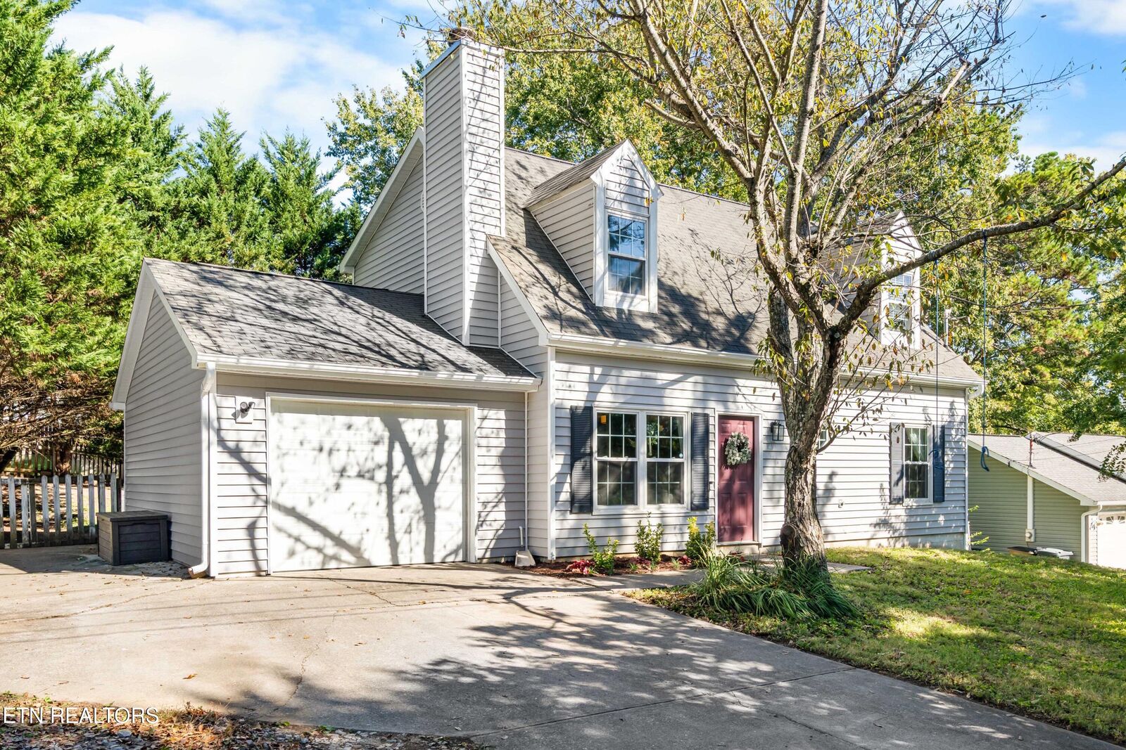 Property Photo:  5915 Autumn Oaks Lane  TN 37921 