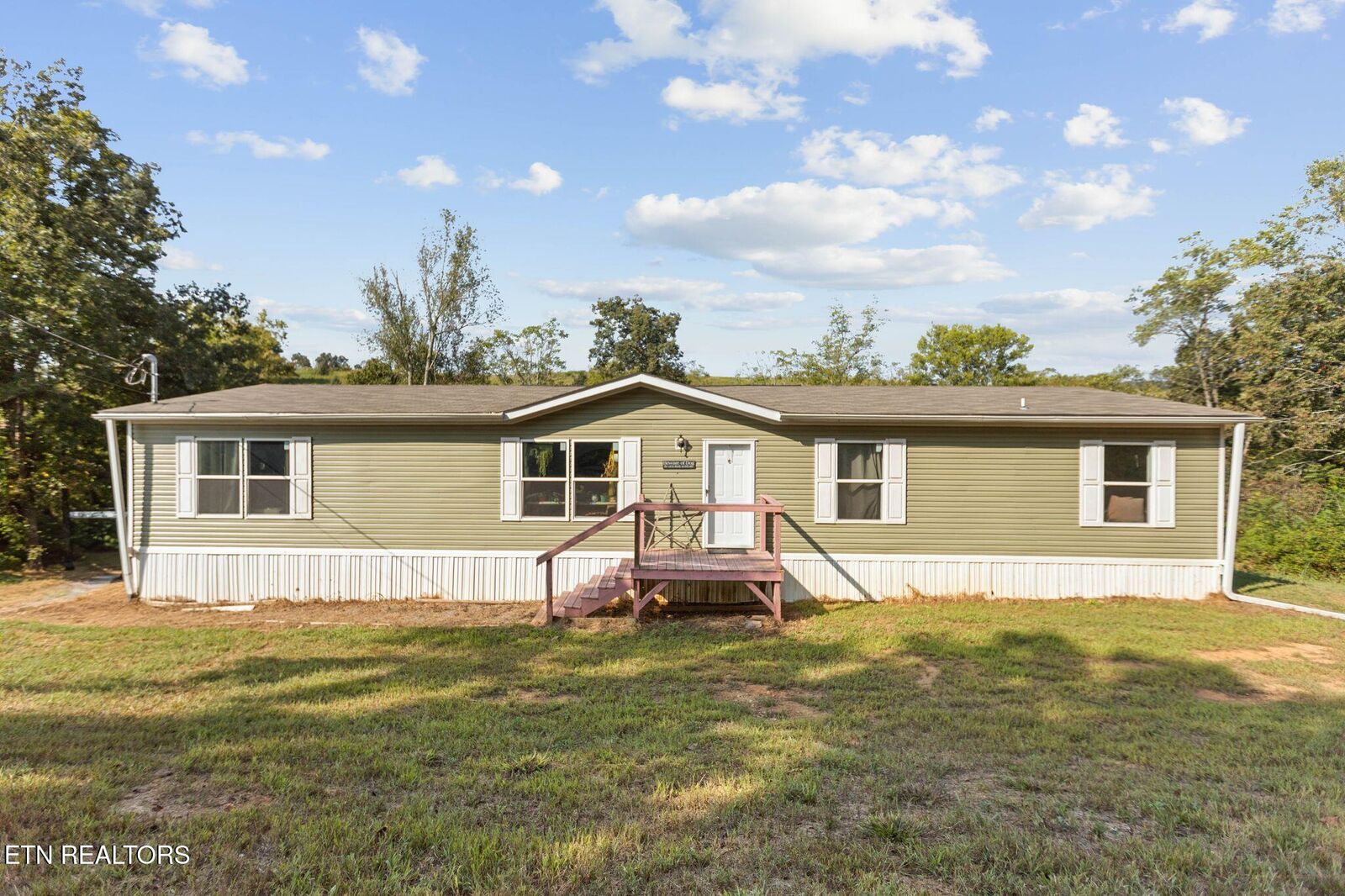 Property Photo:  650 Combs Rd  TN 37861 