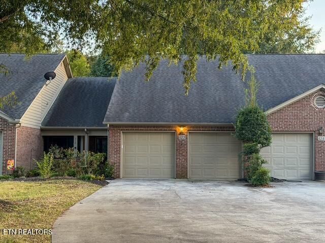 Property Photo:  523 Sunrise Circle  TN 37862 