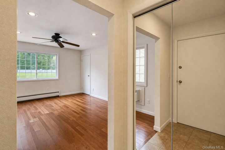 Property Photo:  319 Fox Run Lane  NY 10512 