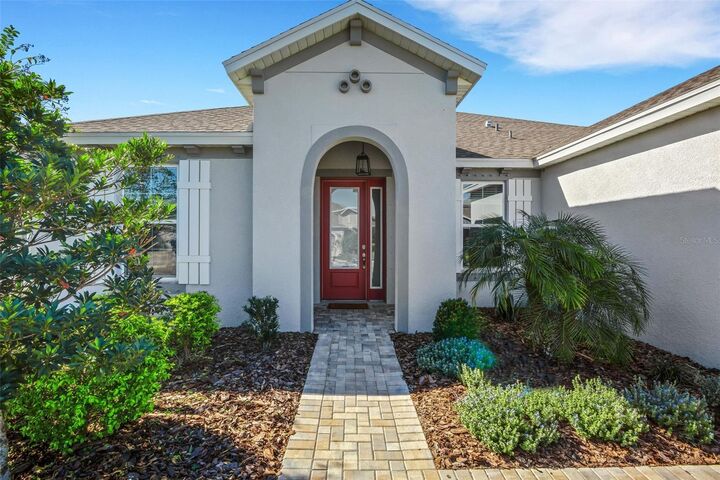Property Photo: 5315 Gavella Cove FL 34221