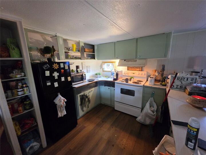 Property Photo:  38202 Ruth Avenue  FL 33540 