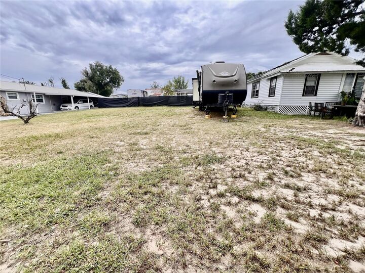 Property Photo: 400 Virginia Street FL 33843