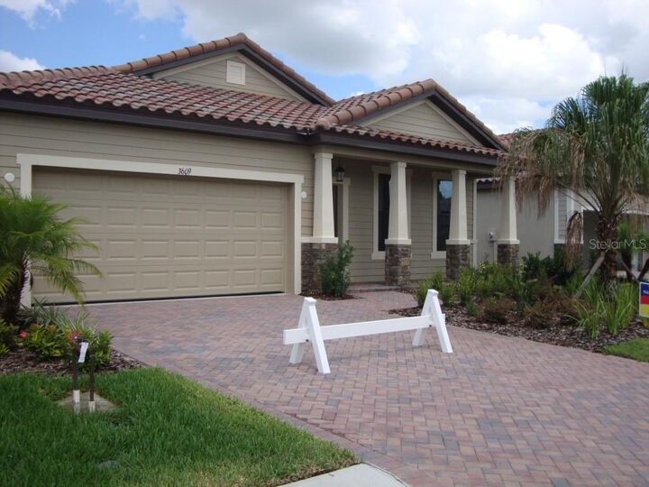Property Photo:  3609 81st Place E  FL 34243 