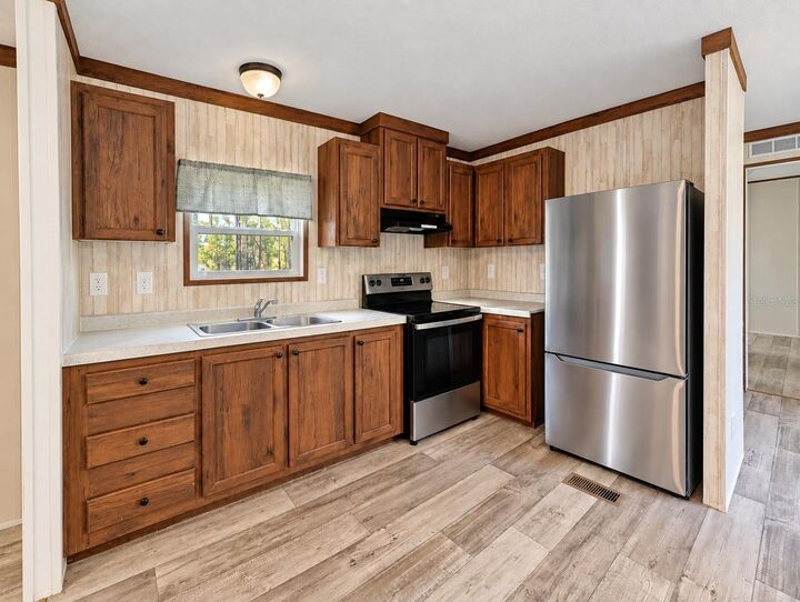Property Photo:  6038 NW 17th Court  FL 32619 