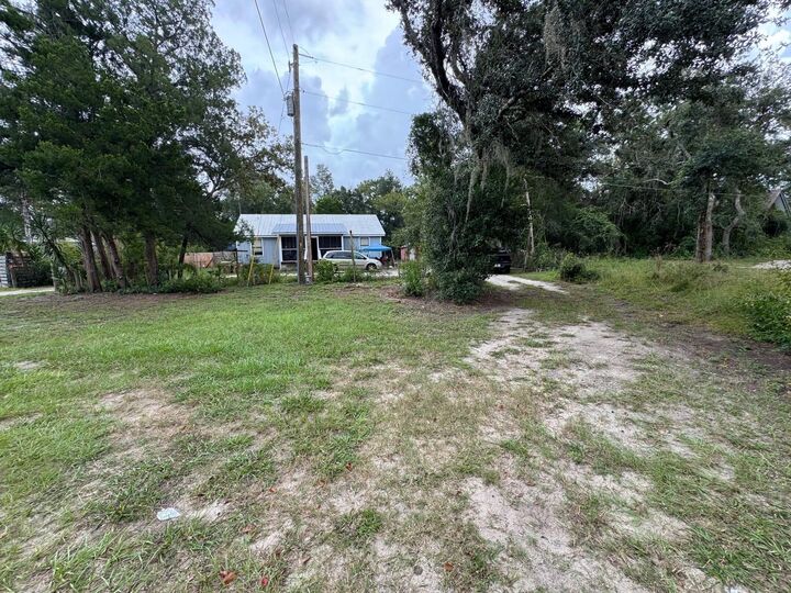 Property Photo:  19150 County Road 450  FL 32784 
