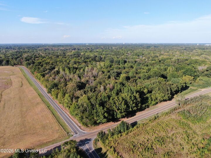 Property Photo: 3 Horn Lake Road MS 38651