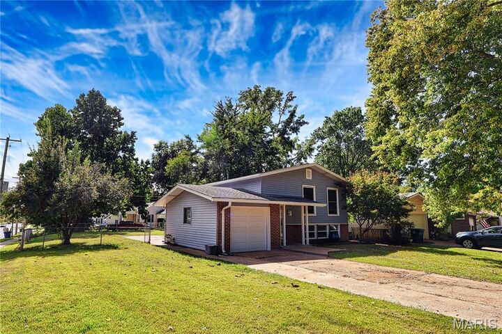 Property Photo:  11808 Boward Court  MO 63043 