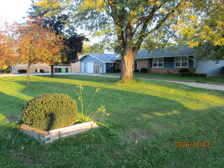 Property Photo:  8235 Old Spring St  WI 53406 