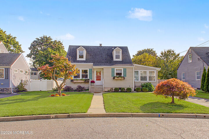 Property Photo:  39 Waldron Road  NJ 08501 