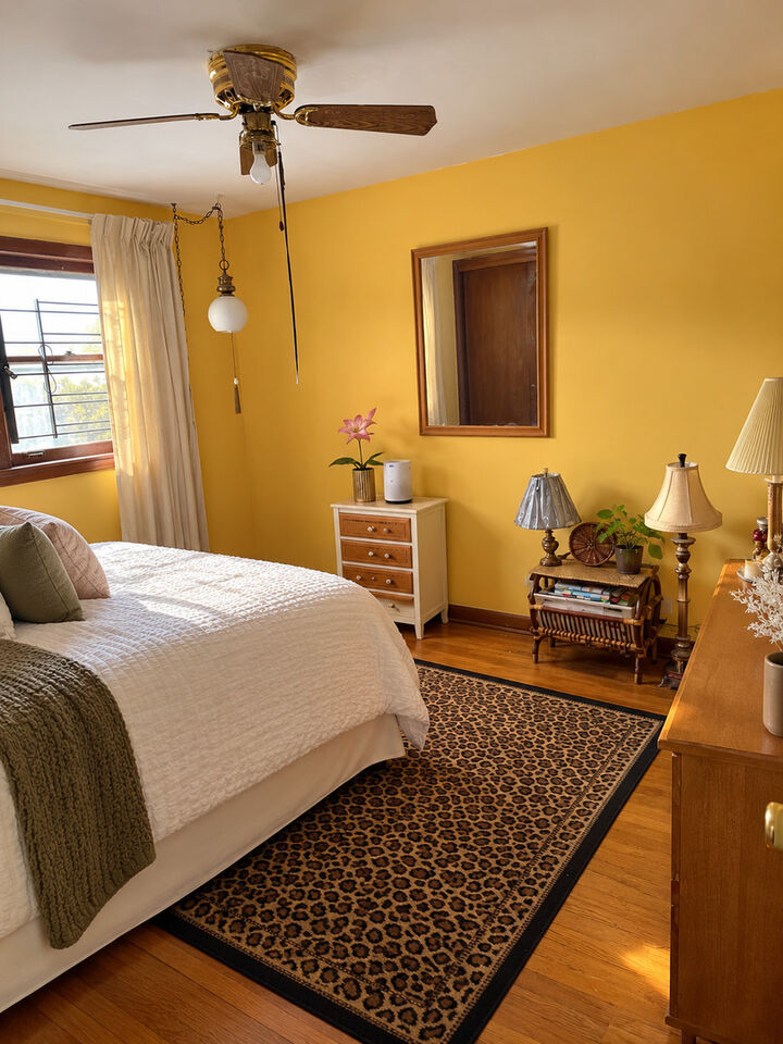Property Photo:  9146 S Woodlawn Avenue  IL 60619 