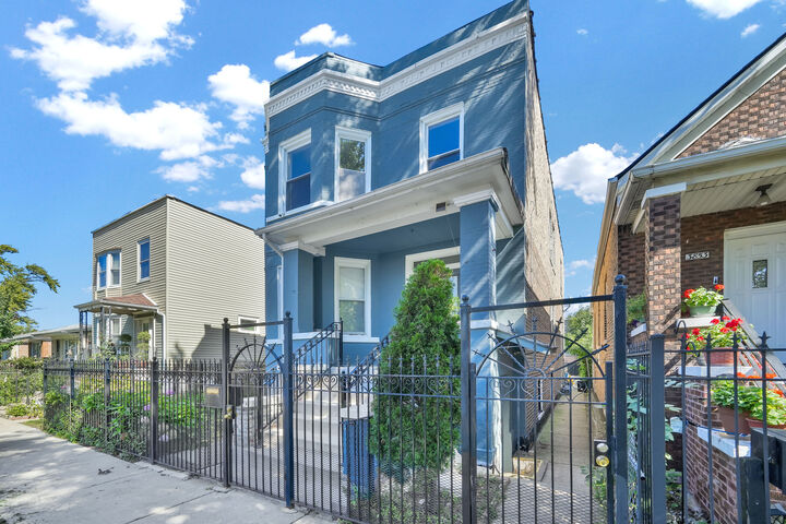 Property Photo:  3849 S Albany Avenue  IL 60632 